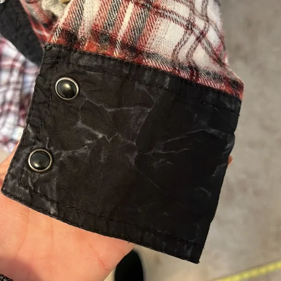 Buckle BKE Eased Hooded Button Down - Picture 12 of 12